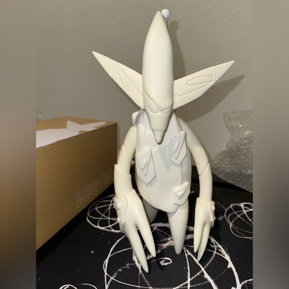 Futura Labratories FL-001 Pointman Vinyl Figure Edition/300